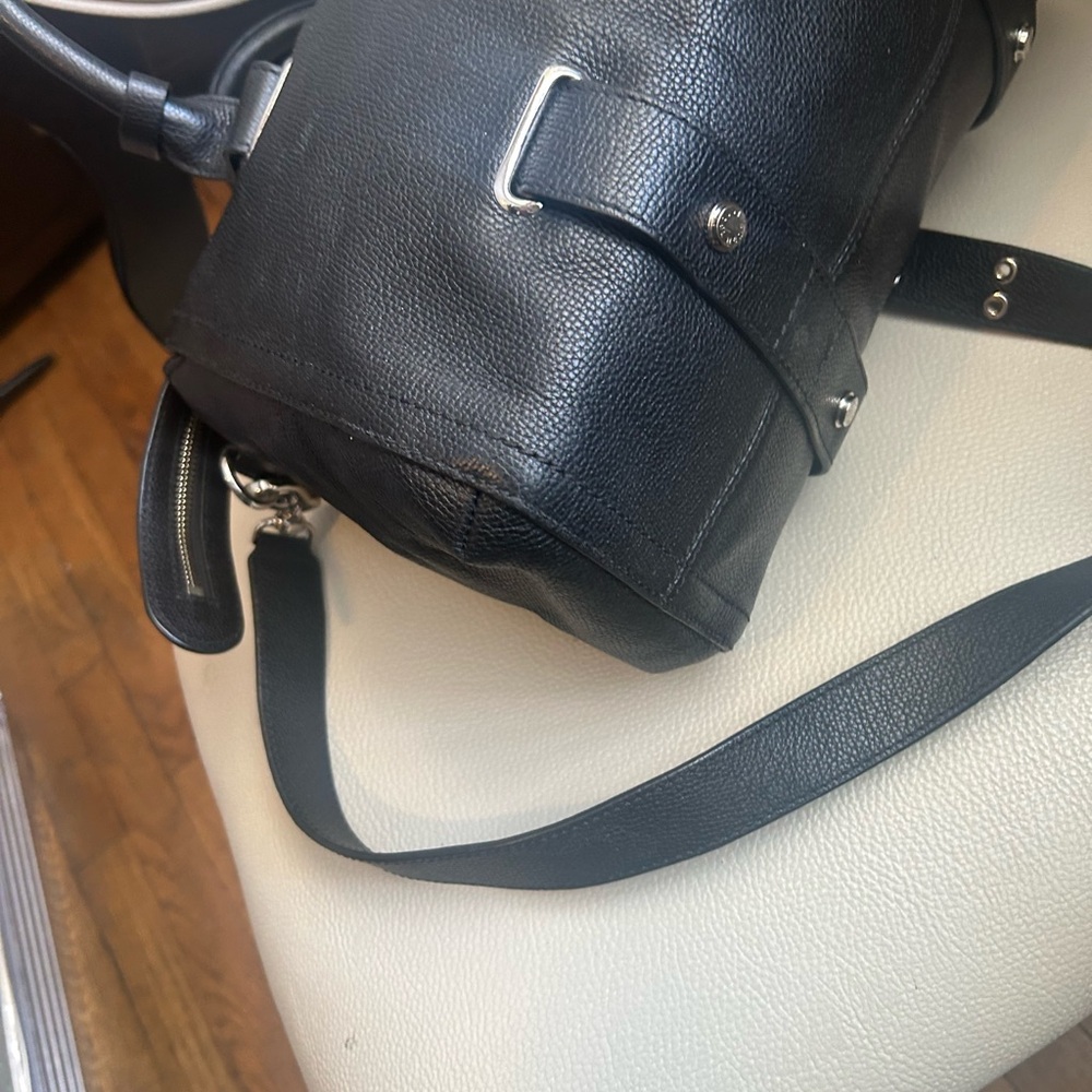 Henri Bendel Bag Chic Spruce Street Satchel Henrino longer available online - Picture 5 of 14
